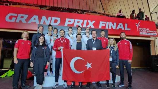 (AA) Milli tekvandocular, grand prix finalinde 5 madalya kazandı