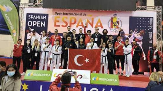 Türkiye Taekwondo Milli Takımı, İspanya Açık Taekwondo Turnuvası’nda 7’si altın 14 madalya kazandı.