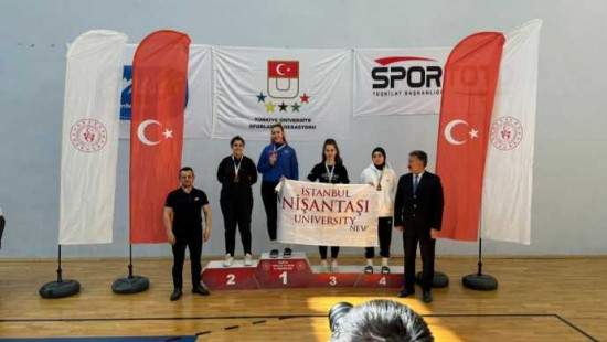 Dilara Arslan Üniversiteler Türkiye Taekwondo Şampiyonasında Bronz Madalya Aldı 🥉