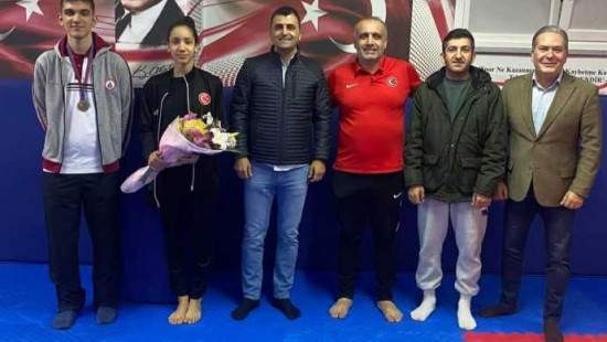 Maltepe Belediyesi Spor işleri Müdürü Vaner Pekin Şampiyonlarımızı ziyaret etti