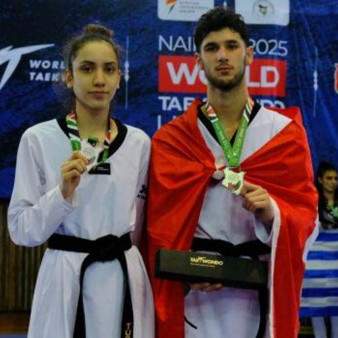 Milli sporculardan gümüş madalya