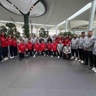 Milli sporcular taekwondo şampiyonası için Münih’e gitti